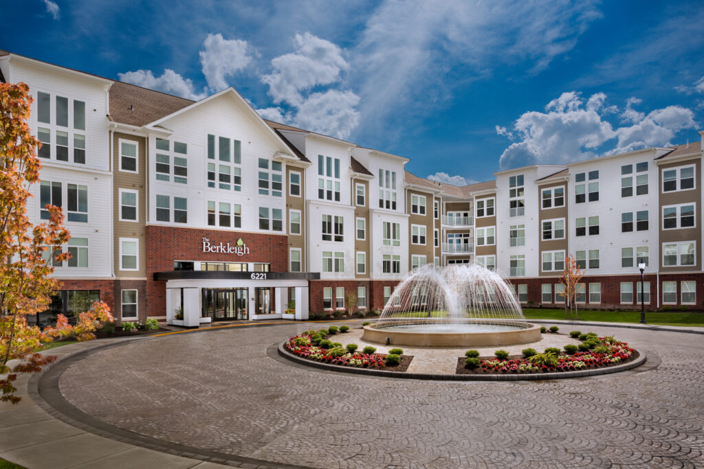 Berkleigh Canopy, Cabana, Doors